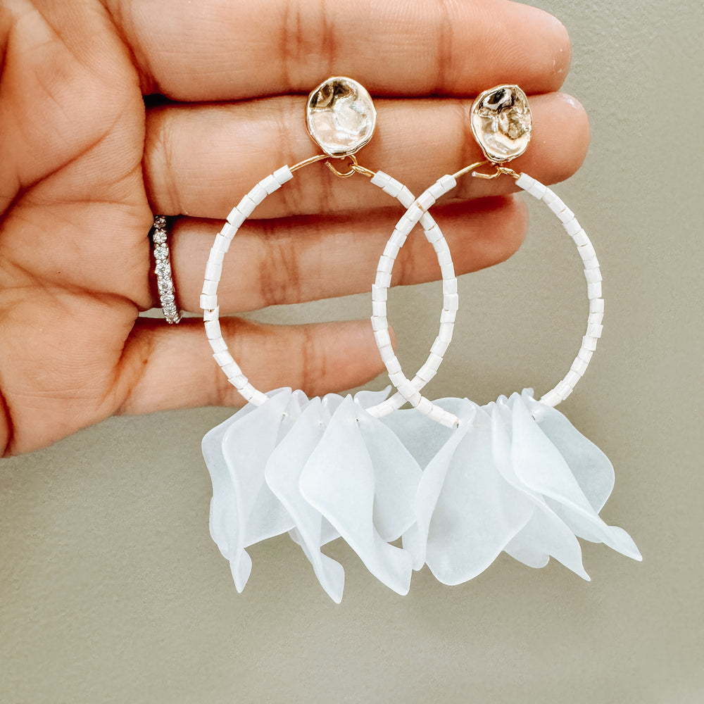 Courtney white earrings