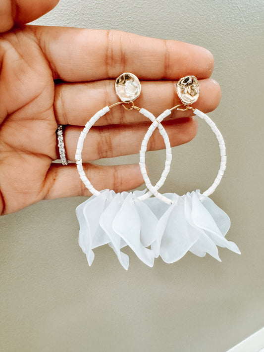Courtney white earrings