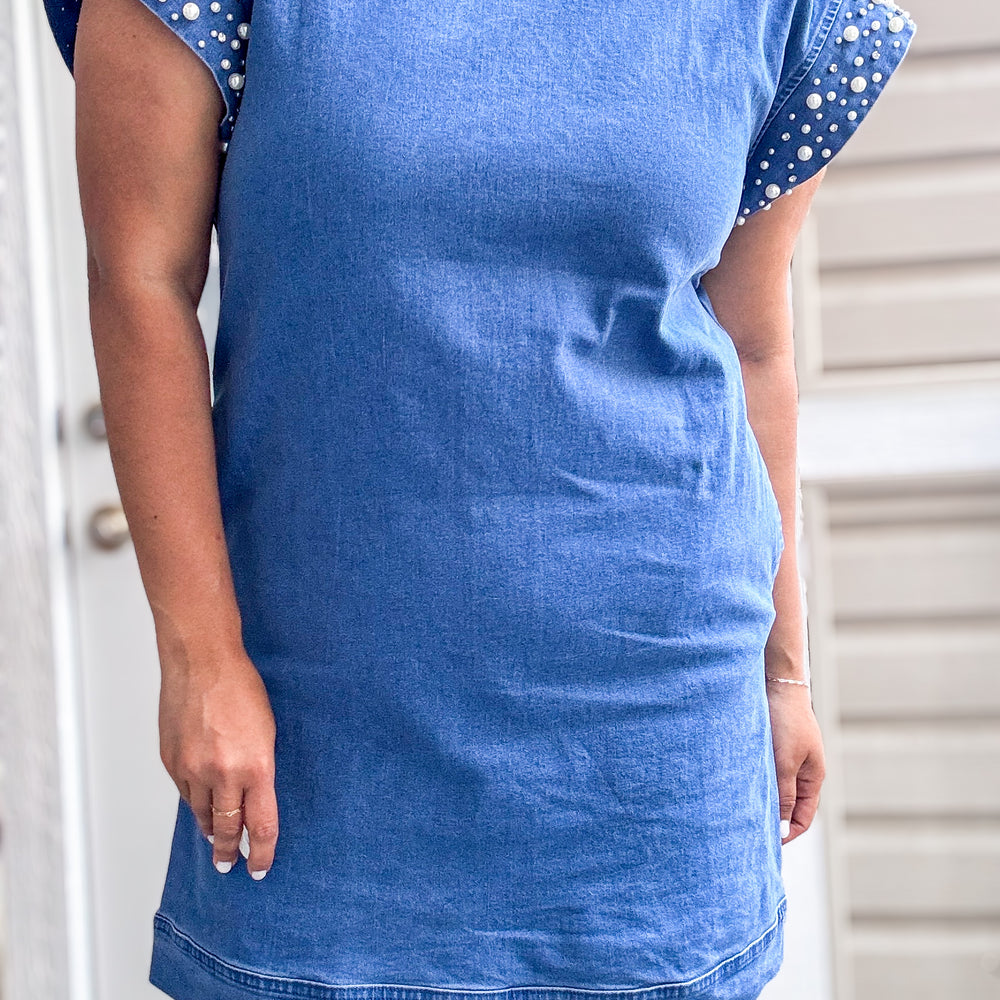 Denim dress with pearl and pockets! 