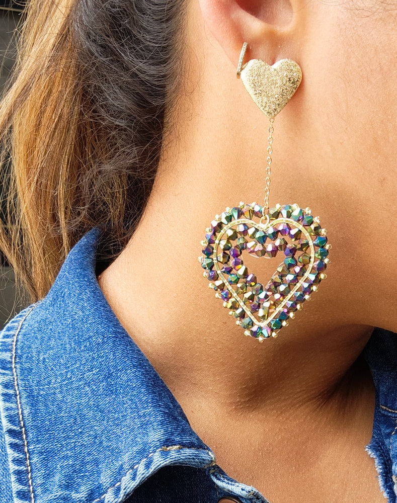 Gold heart earrings with tornasol beaded heart shape 